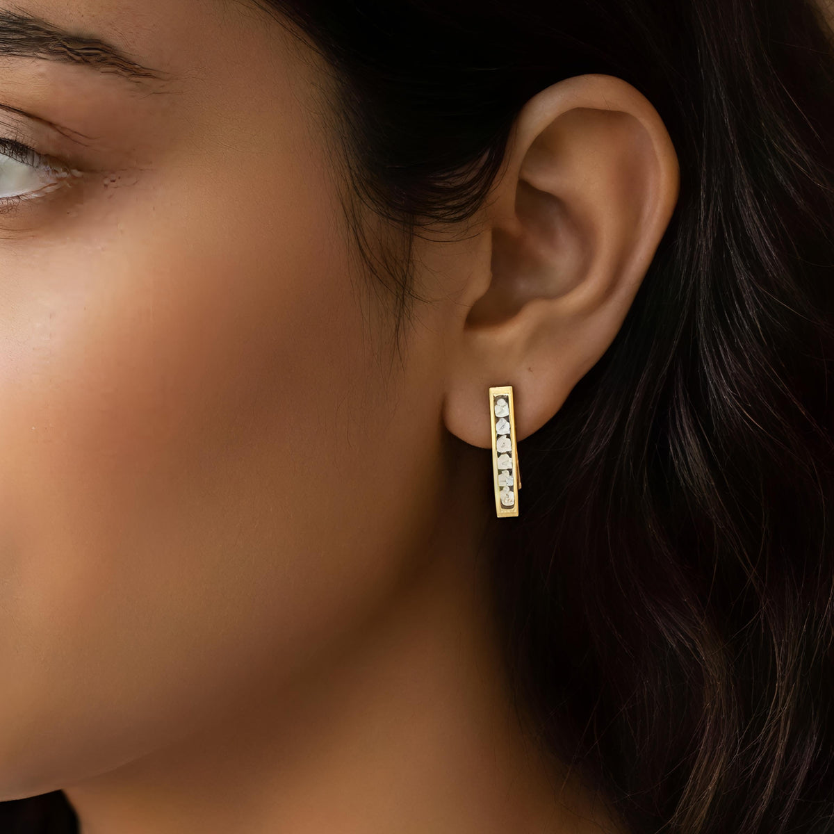 lumibar crystal stud – waterproof everyday earrings