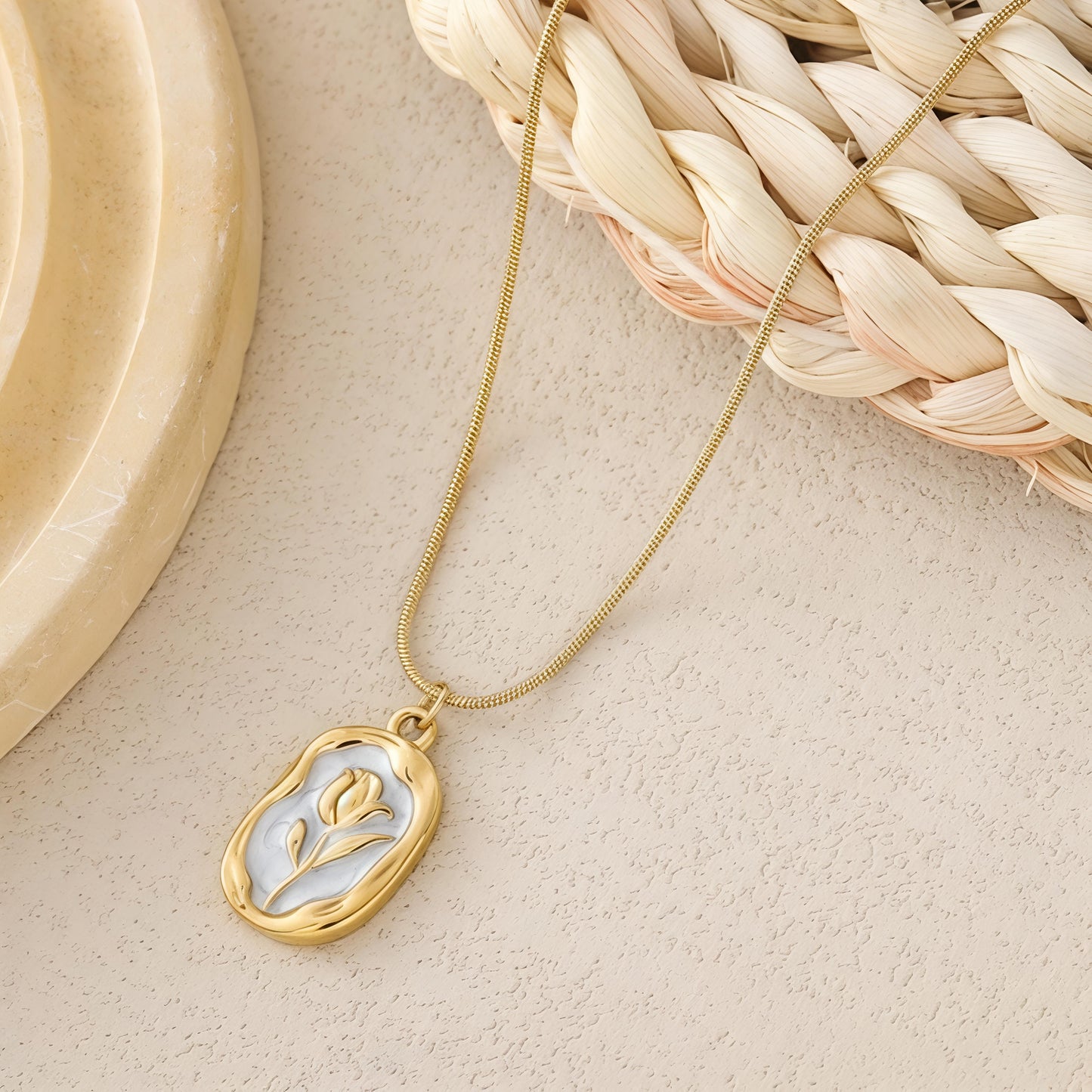 Luna Petal – Waterproof Floral Pendant Necklace