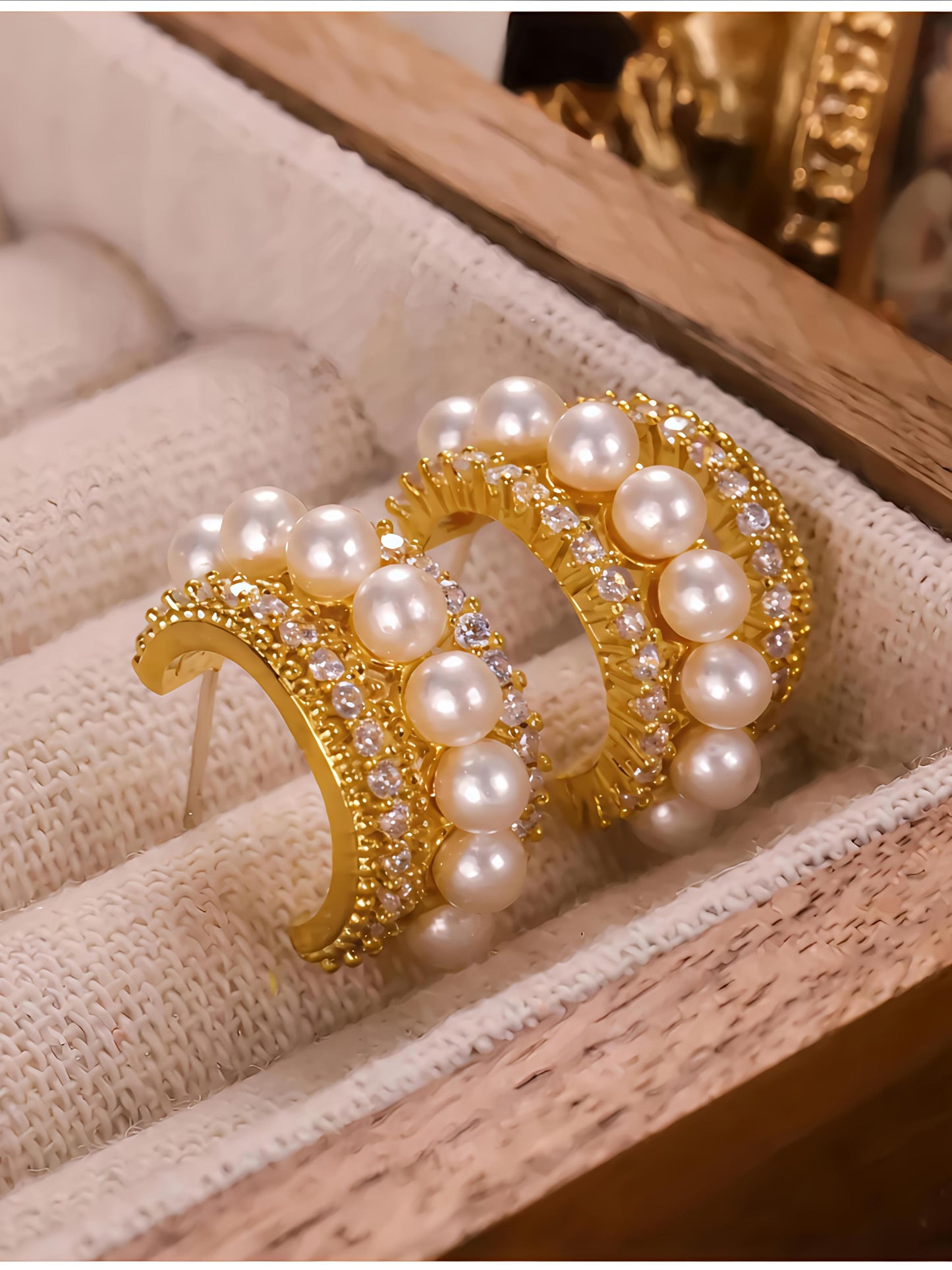 Pearl Dazzle Hoop