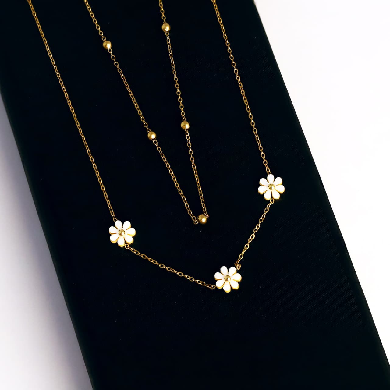 Golden Daisy – Waterproof Floral Layered Necklace