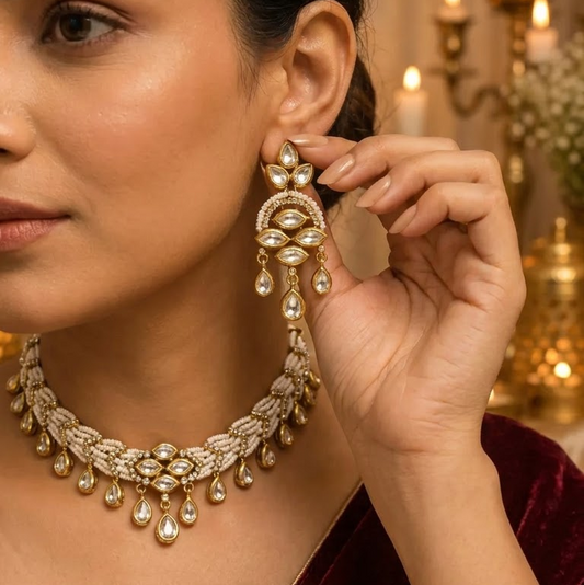 Aarohi Pearl Kundan Set