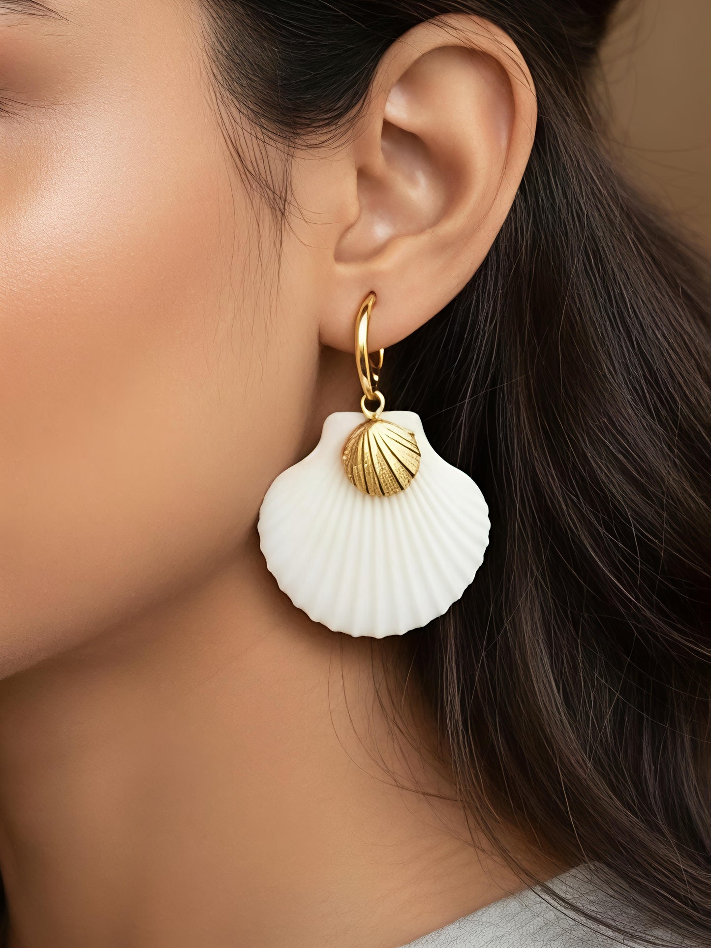 Pearl Tide Shell Drop Earrings – Waterproof & Hypoallergenic