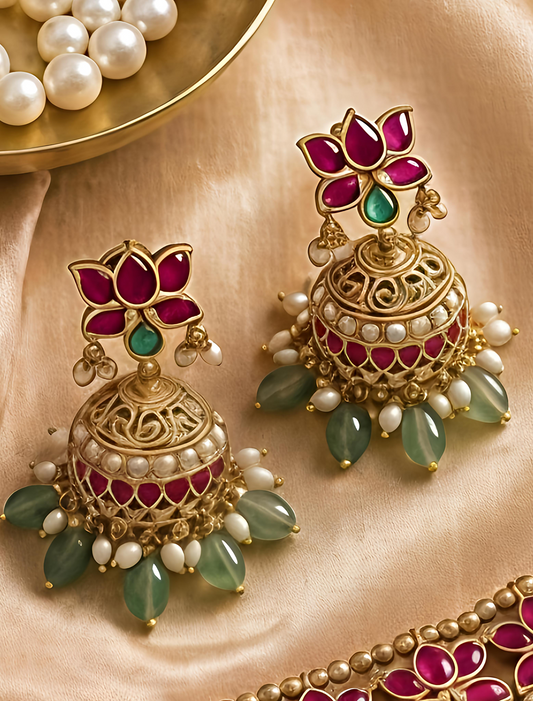 Pankhudi Kundan Pearl Set