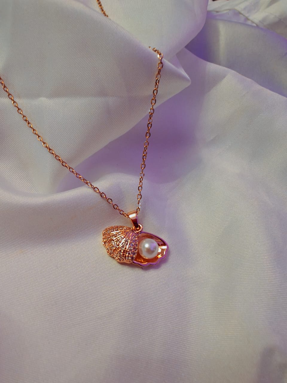 Anti Tarnish Rose Gold Shell Pearl Pendant set