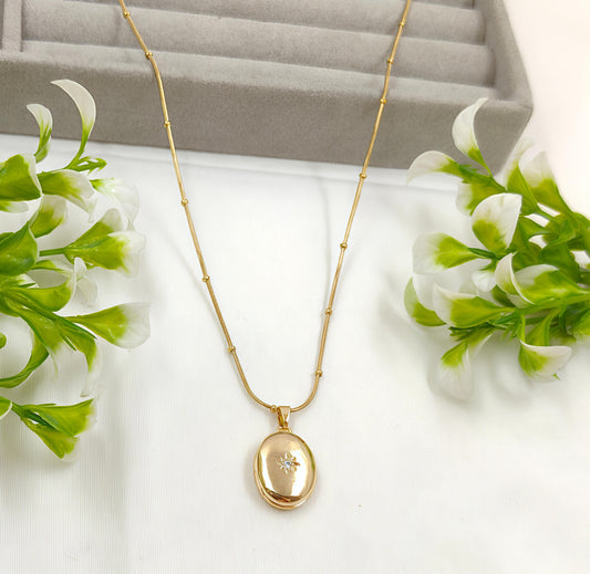 Gold Plated Pocket Necklace