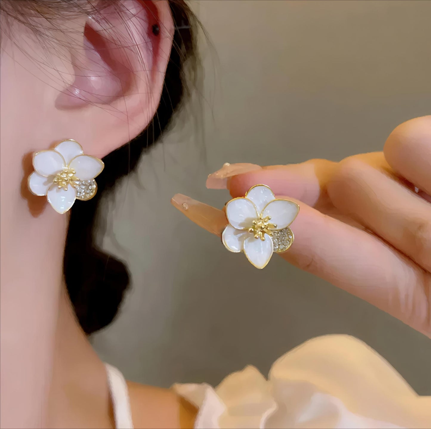 Enamel Bloom Studs