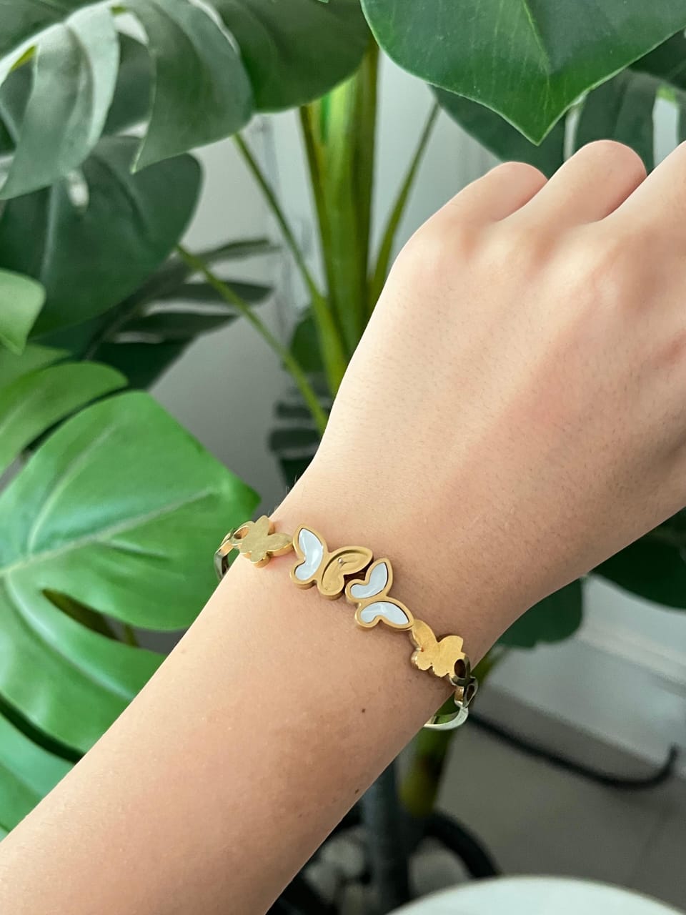 Flutter Glow Bracelet