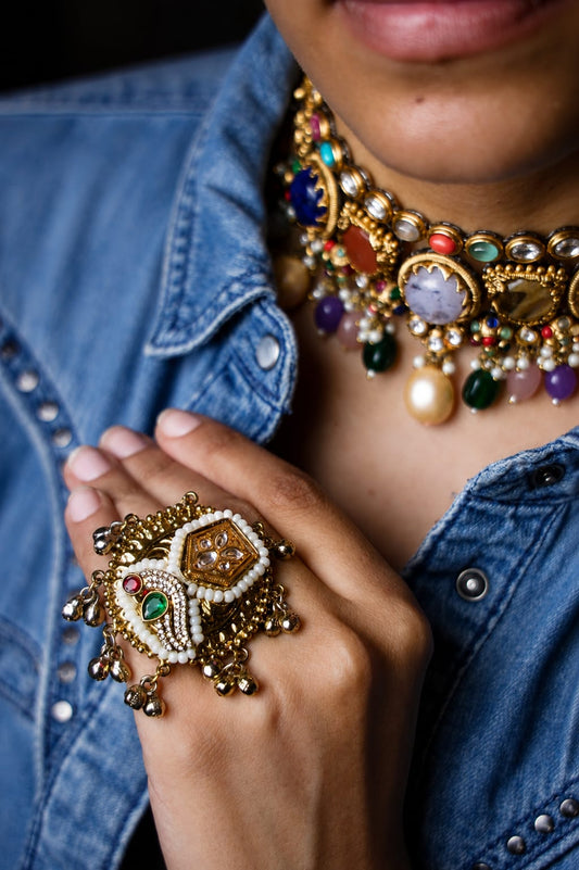 Noor Kundan Statement Ring