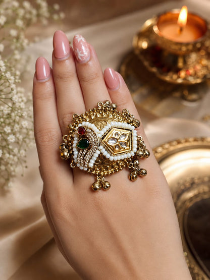 Noor Kundan Statement Ring