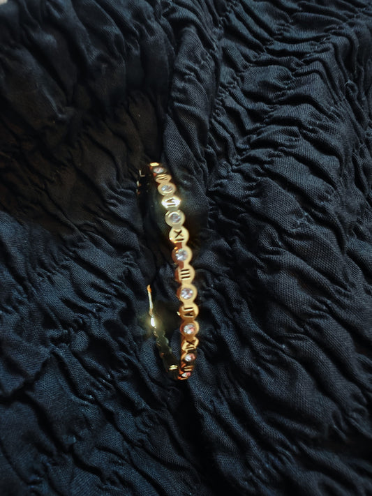 Gold Plated Roman Numeral Studded Bracelet