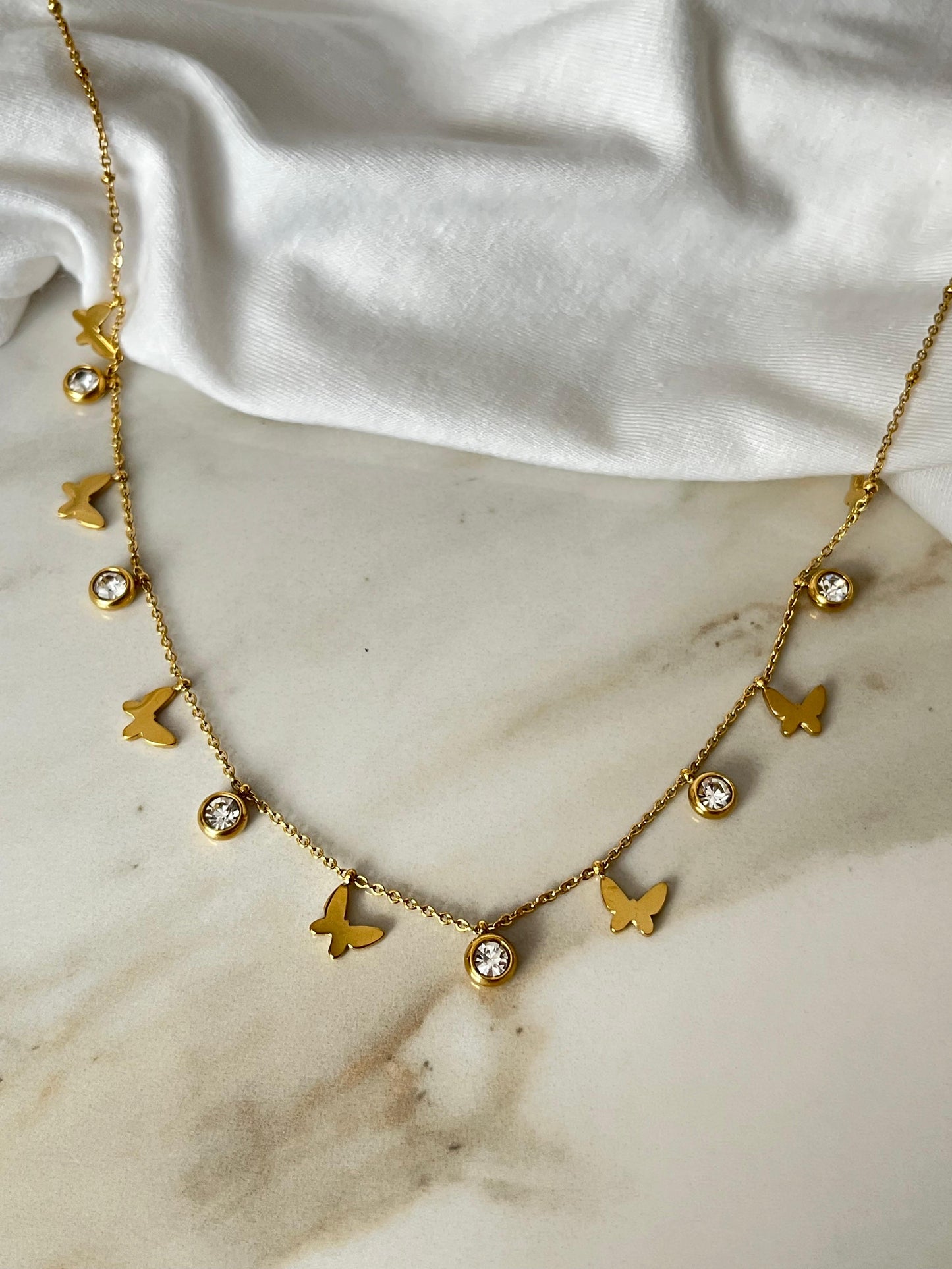 anti tarnish tanmaniya necklace