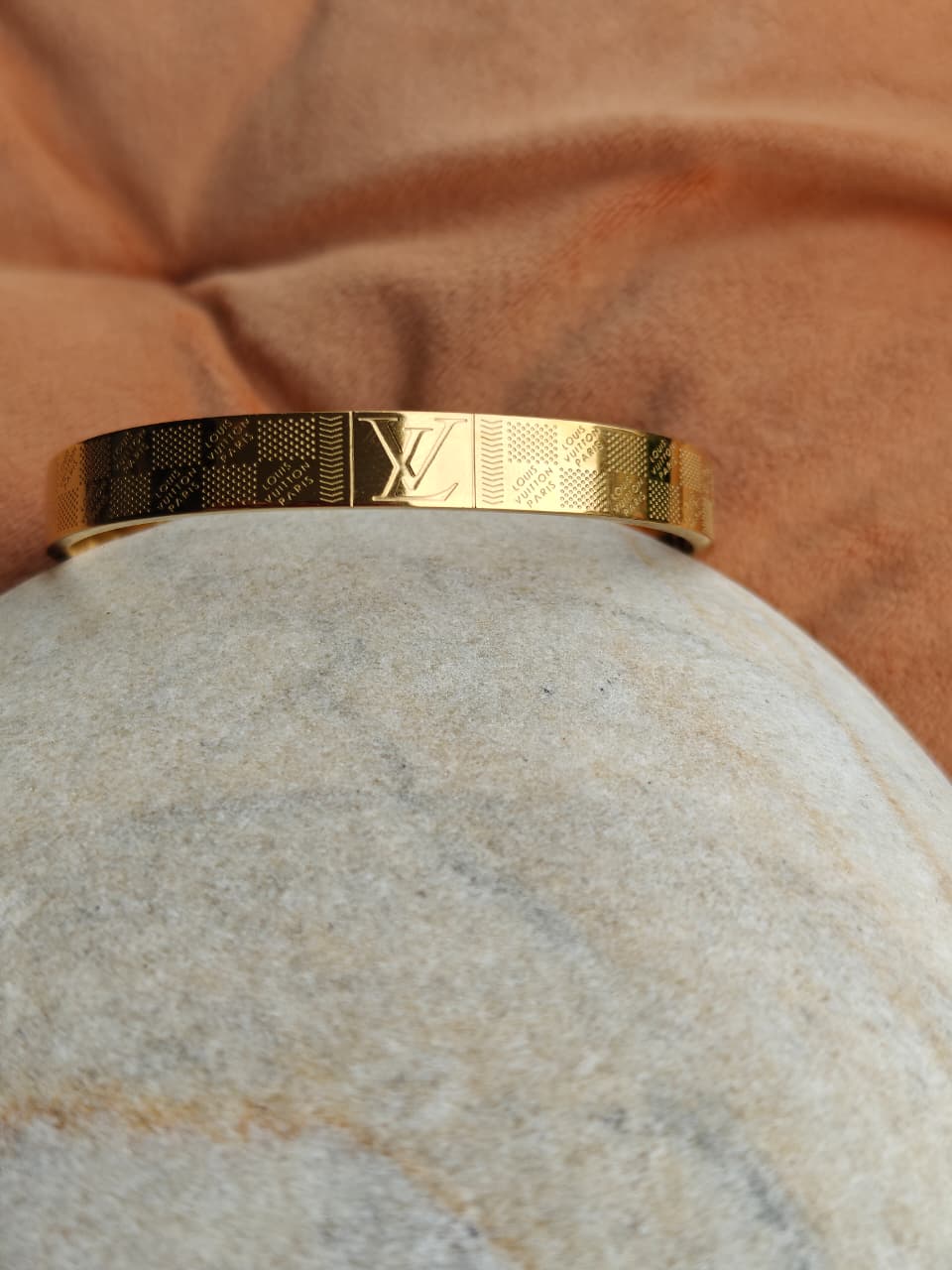 Anti tarnish gold LV bracelet