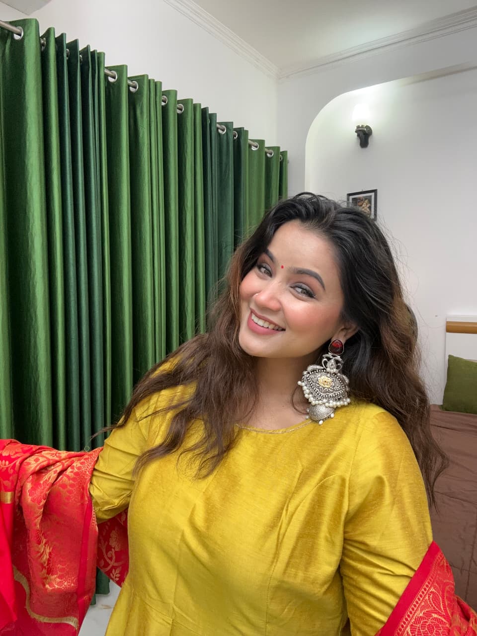 Noor-e-Nazakat Earrings