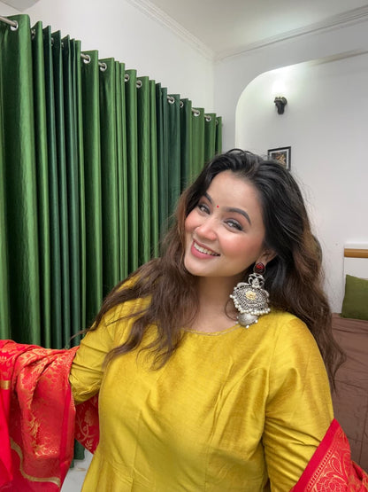 Noor-e-Nazakat Earrings