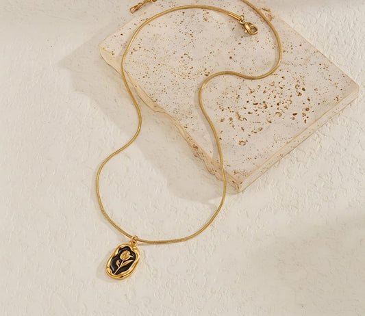 Ebon Bloom – Waterproof Floral Pendant Necklace