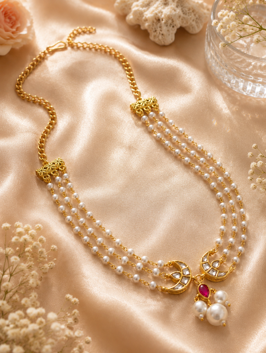 Moonlit Pearl Chandbali Set